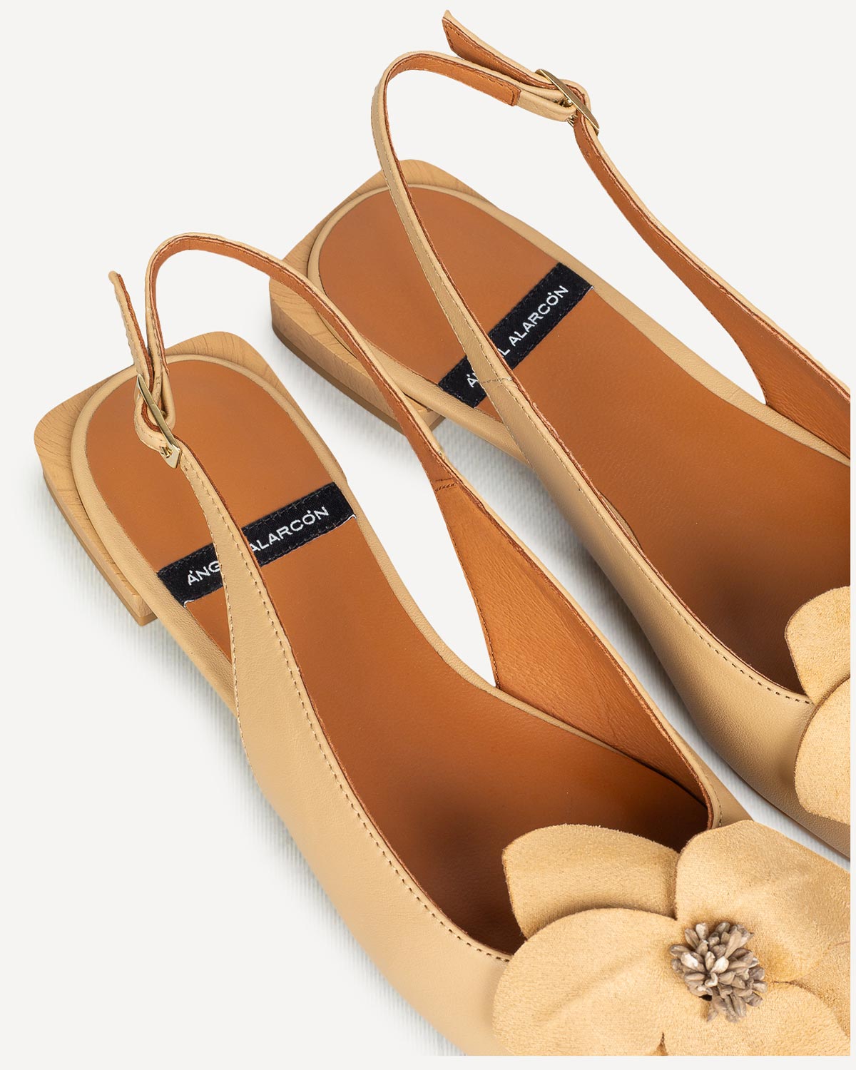 Γυναίκα - Πέδιλα-Σανδάλια - Angel Alarcon Μπεζ