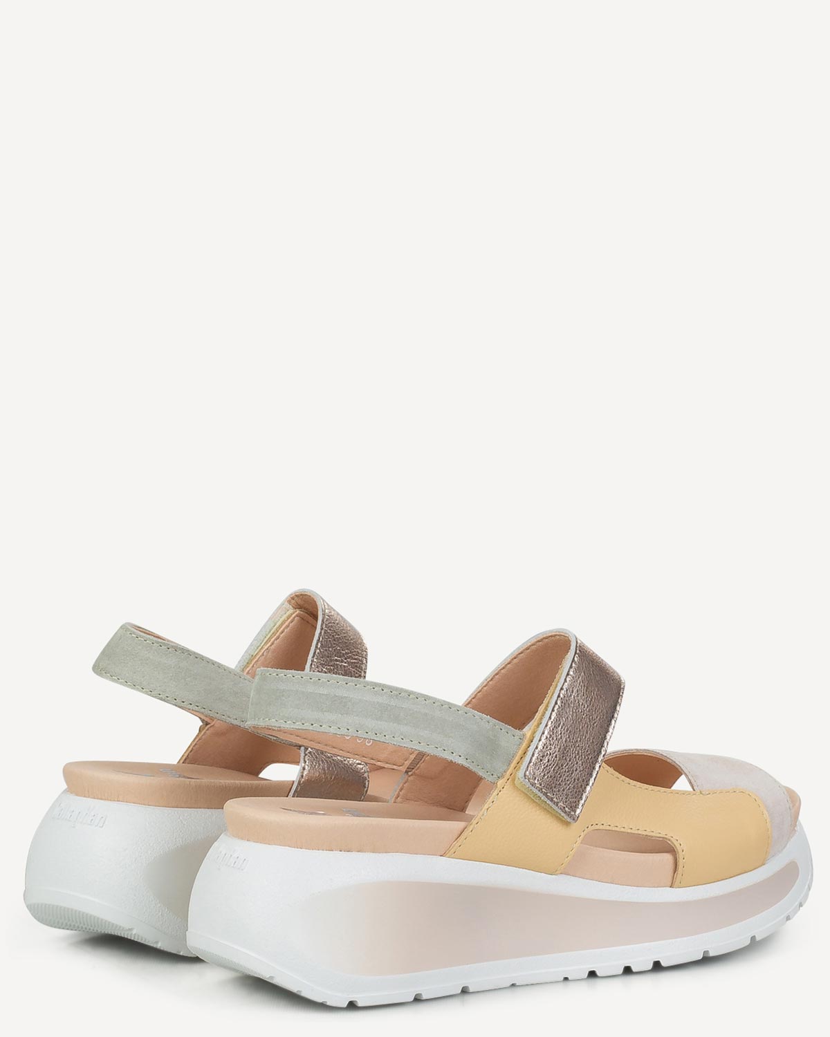 CAL.00133-ntb