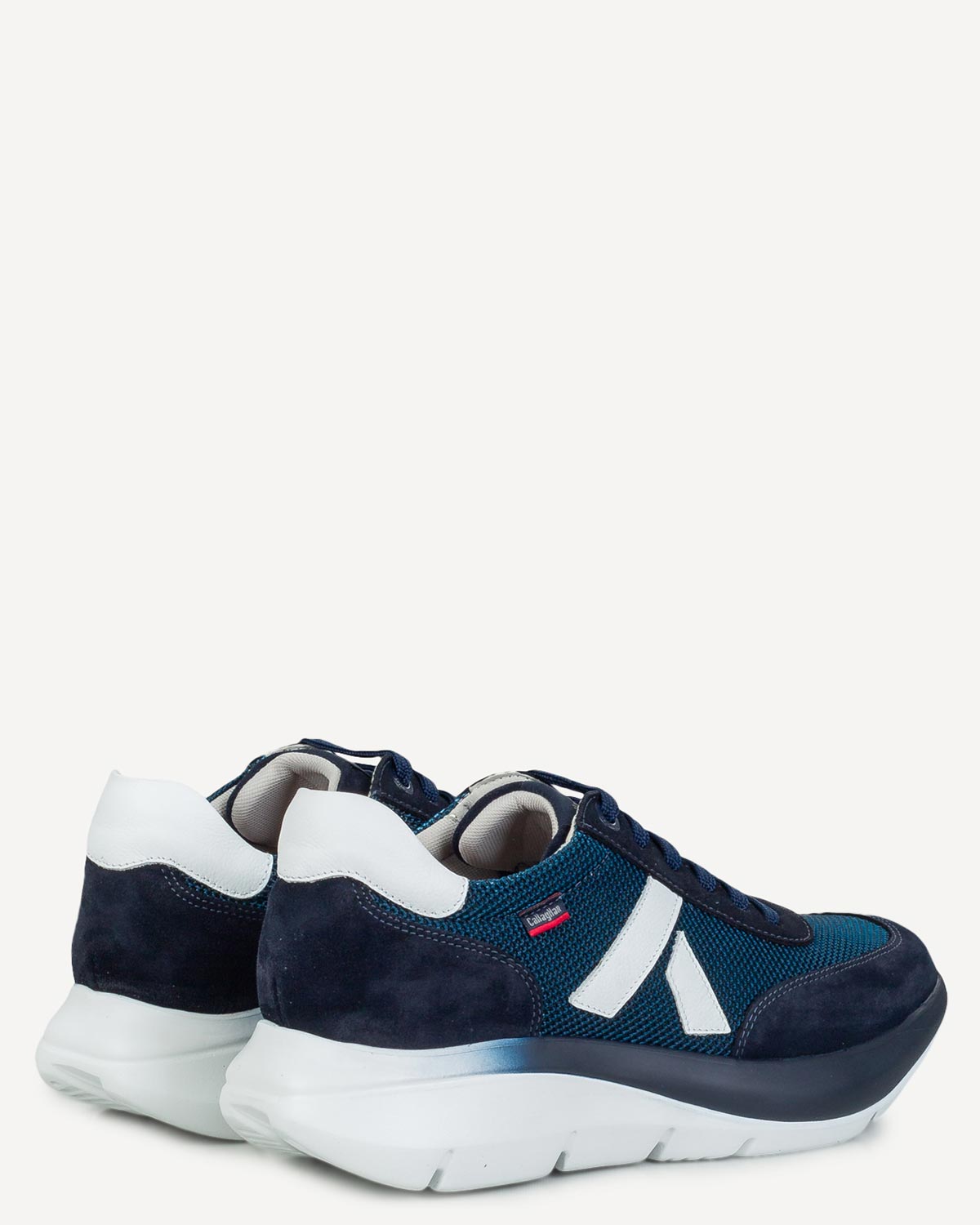 CAL.00142-bua