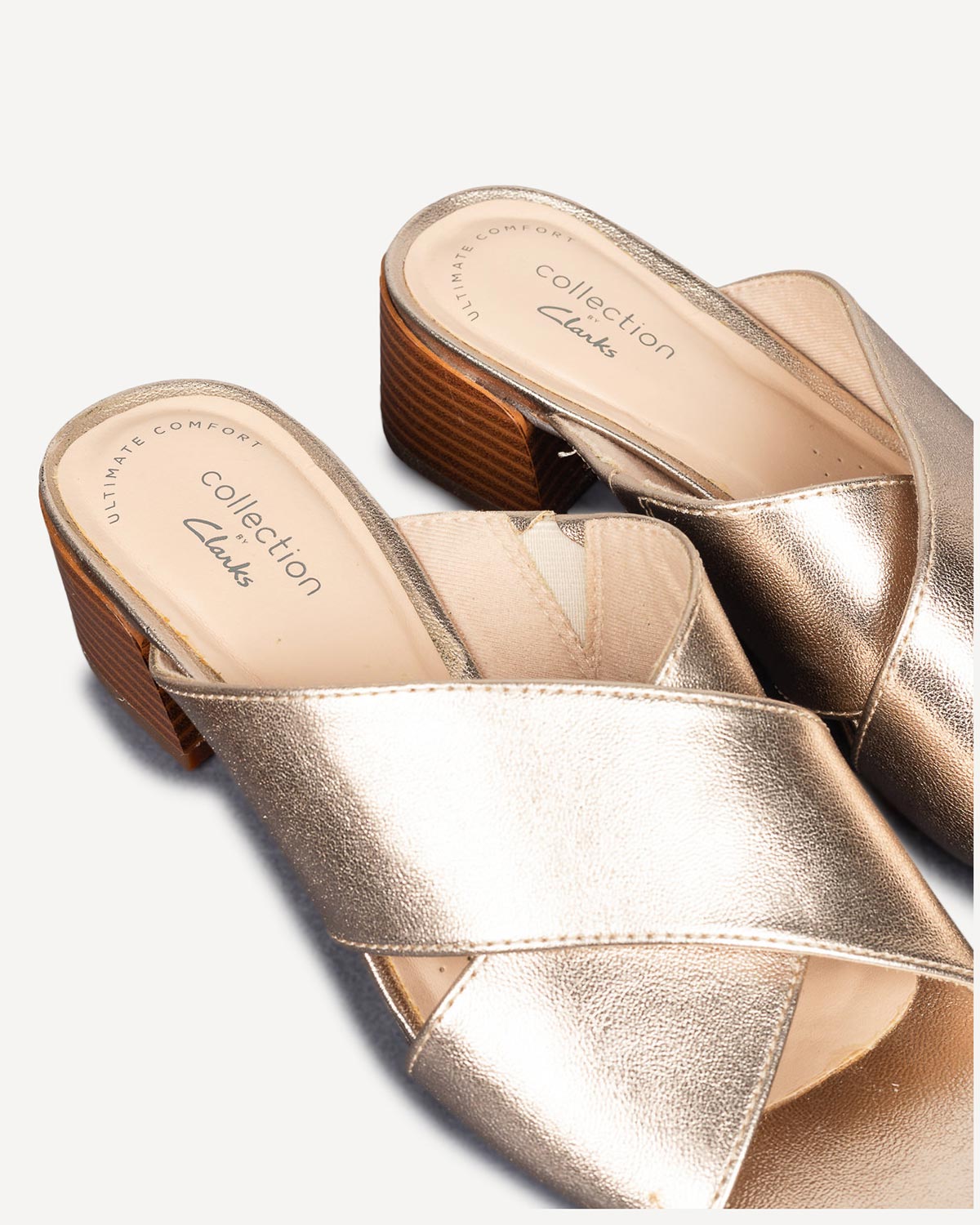 Γυναίκα - Πέδιλα-Σανδάλια - Clarks Μεταλλικό