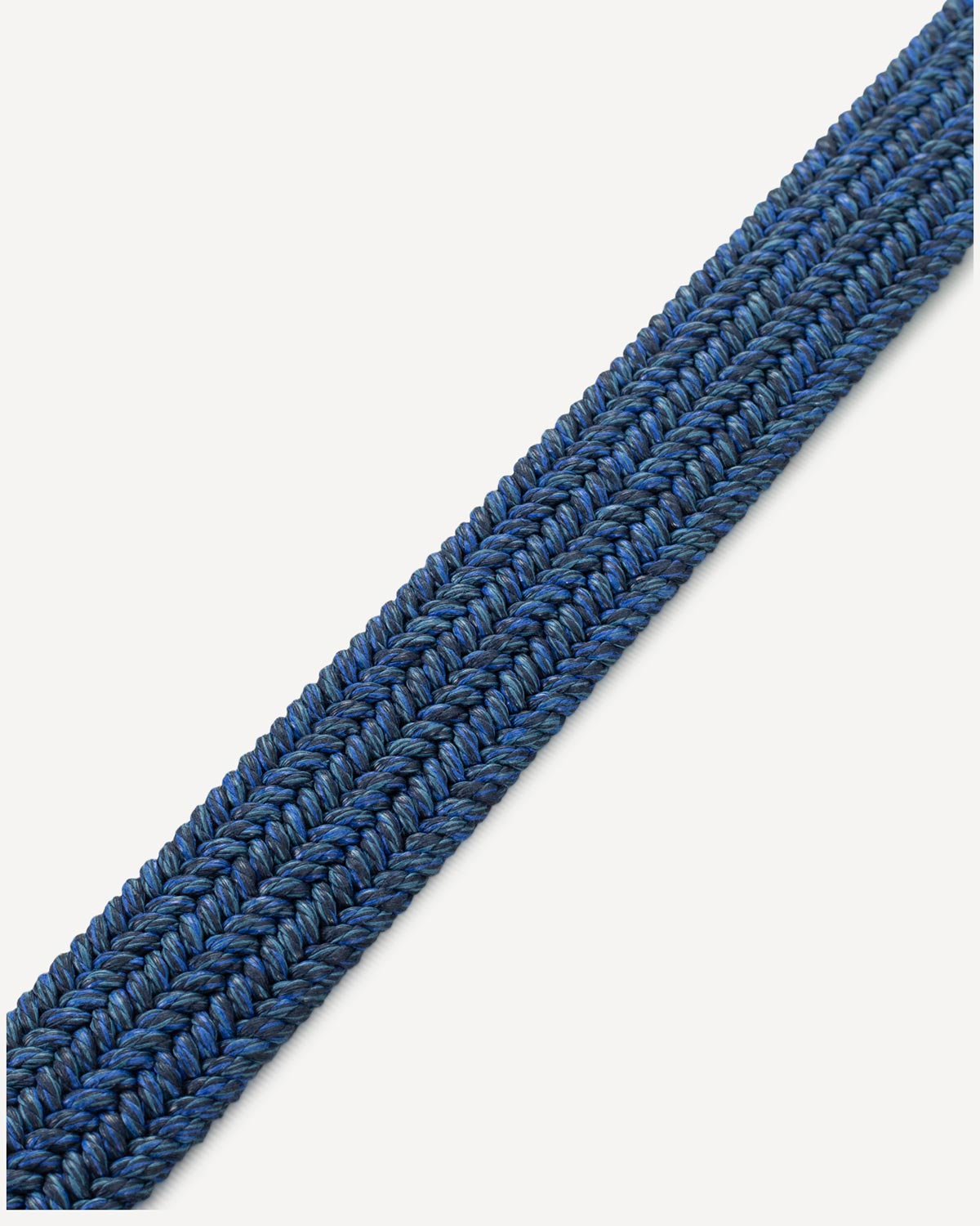 CLU.00240-bua