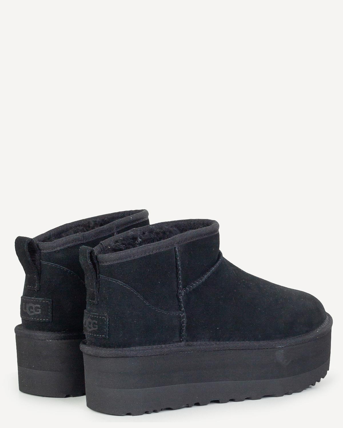 UGG.00359-bla