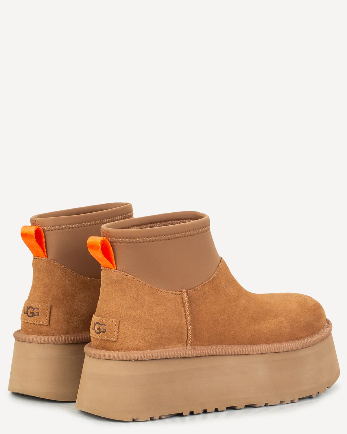 UGG.00369-brb