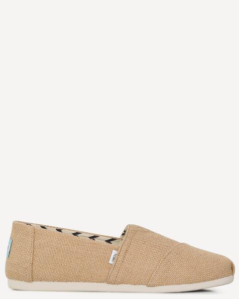 Toms