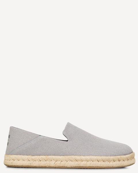 Toms